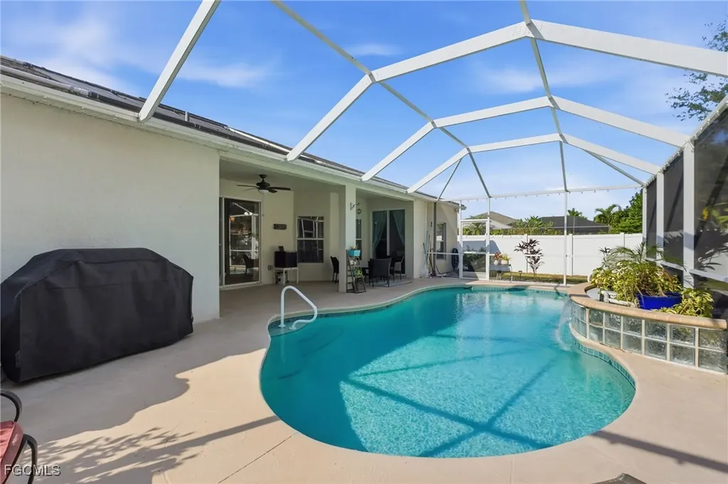2412 Nature Pointe Loop Fort Myers FL 33905