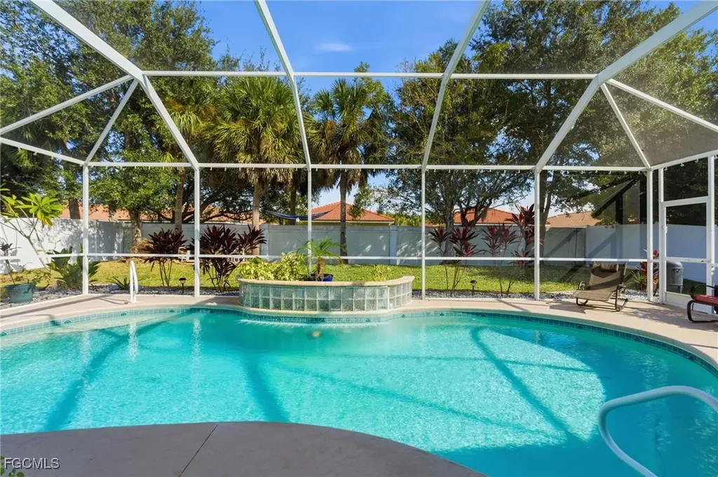 2412 Nature Pointe Loop Fort Myers FL 33905
