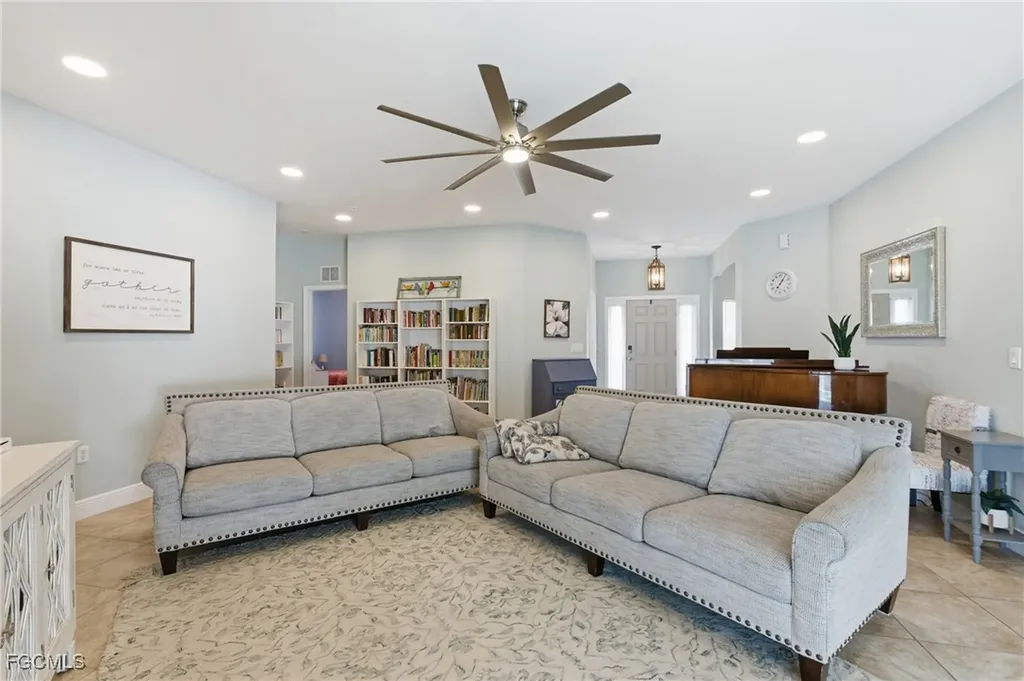 2412 Nature Pointe Loop Fort Myers FL 33905