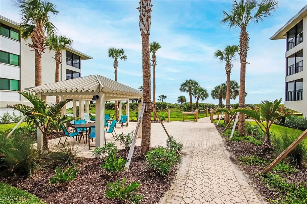 1785 Middle Gulf Drive Sanibel FL 33957