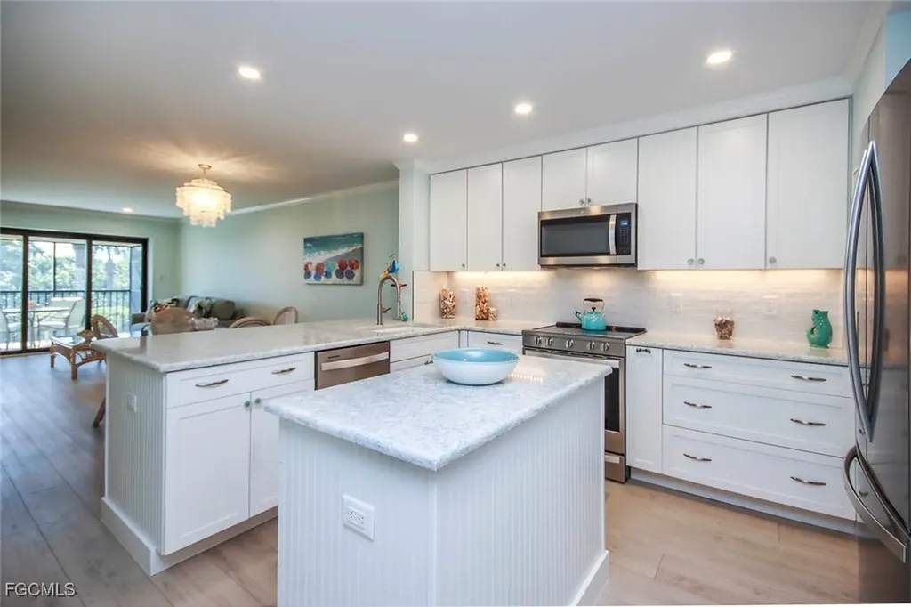 1785 Middle Gulf Drive Sanibel FL 33957