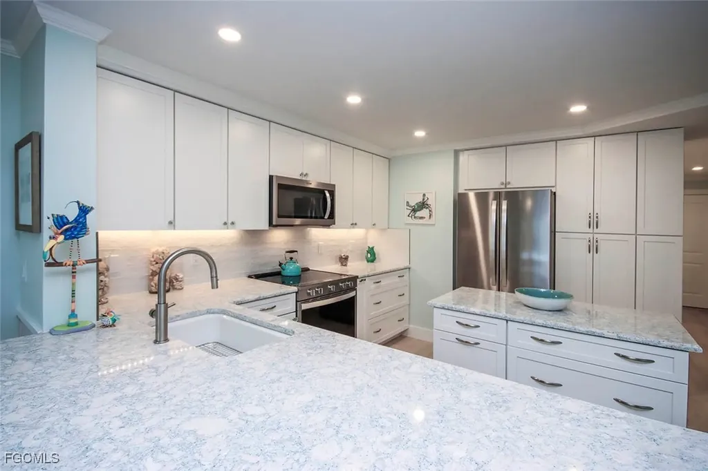 1785 Middle Gulf Drive Sanibel FL 33957