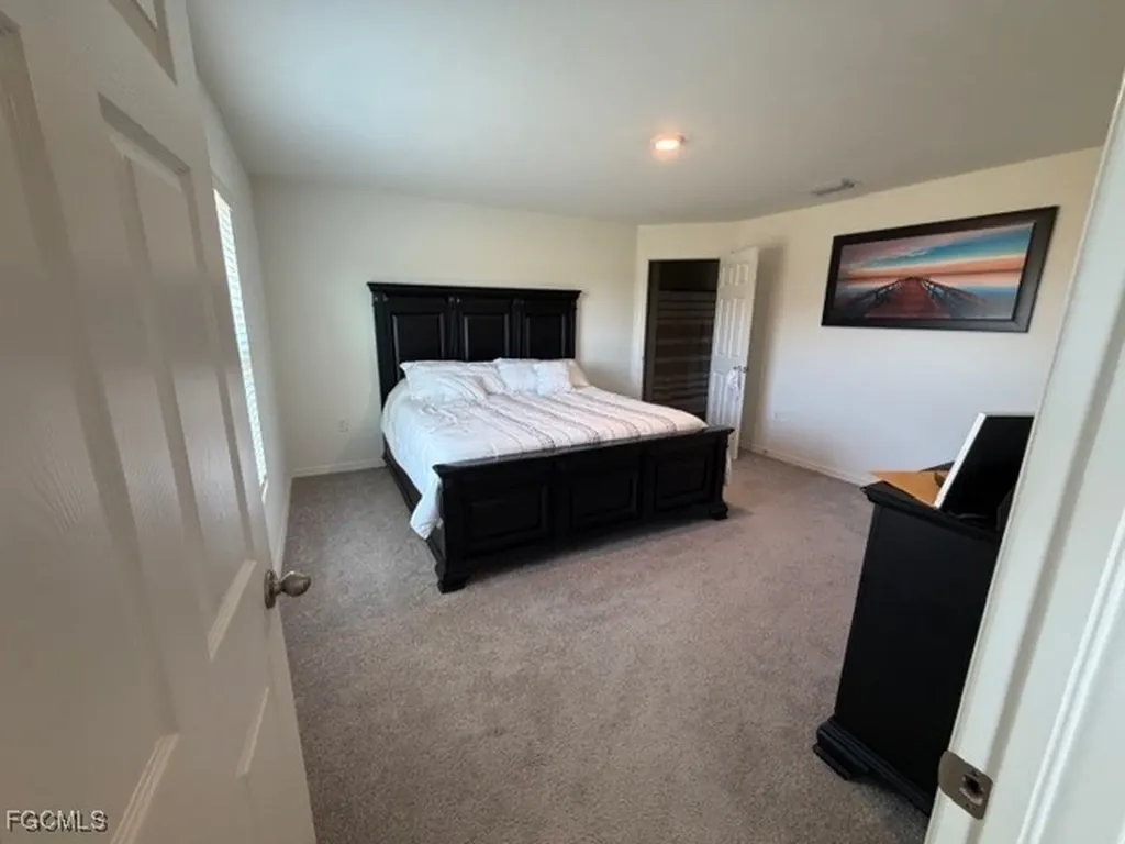 1724 NW 11th Place Cape Coral FL 33993