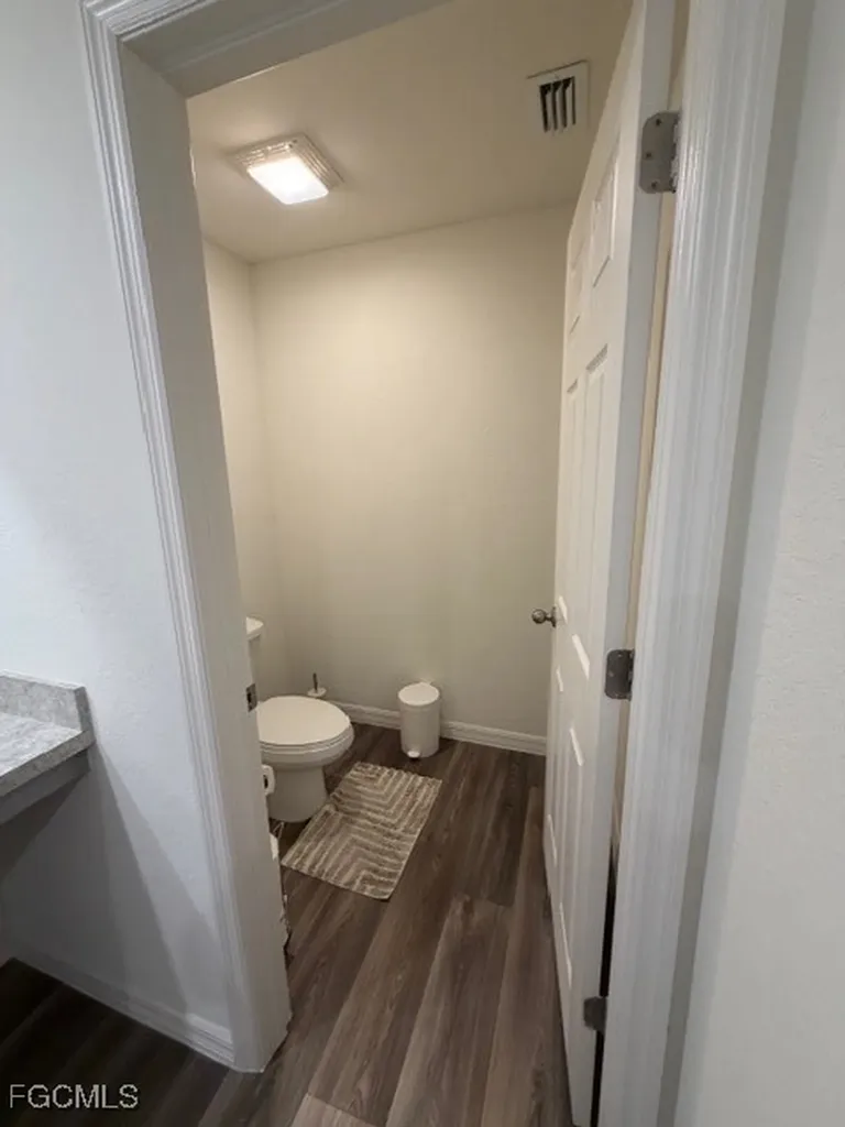1724 NW 11th Place Cape Coral FL 33993