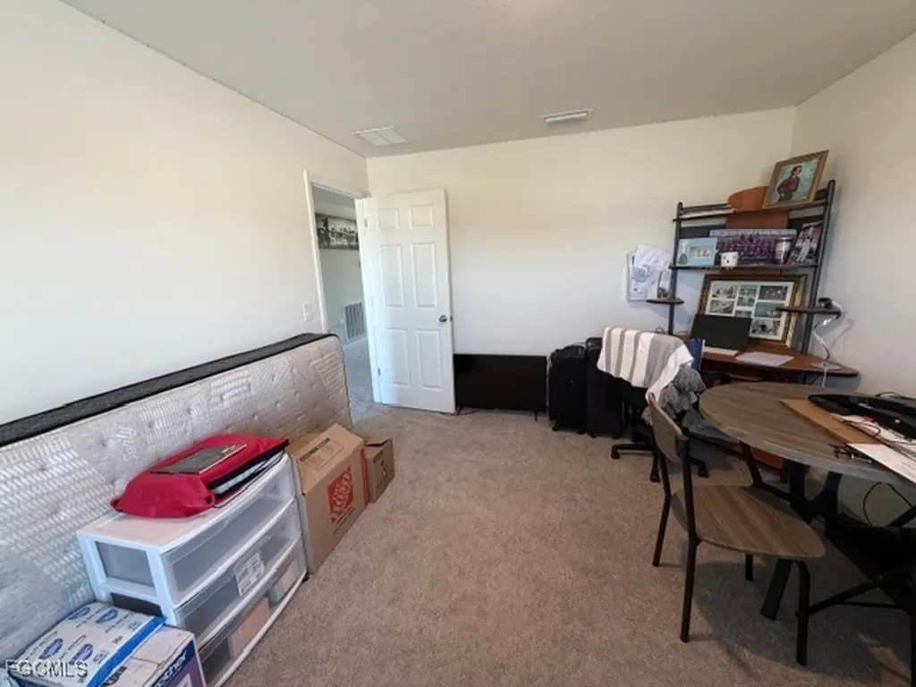 1724 NW 11th Place Cape Coral FL 33993