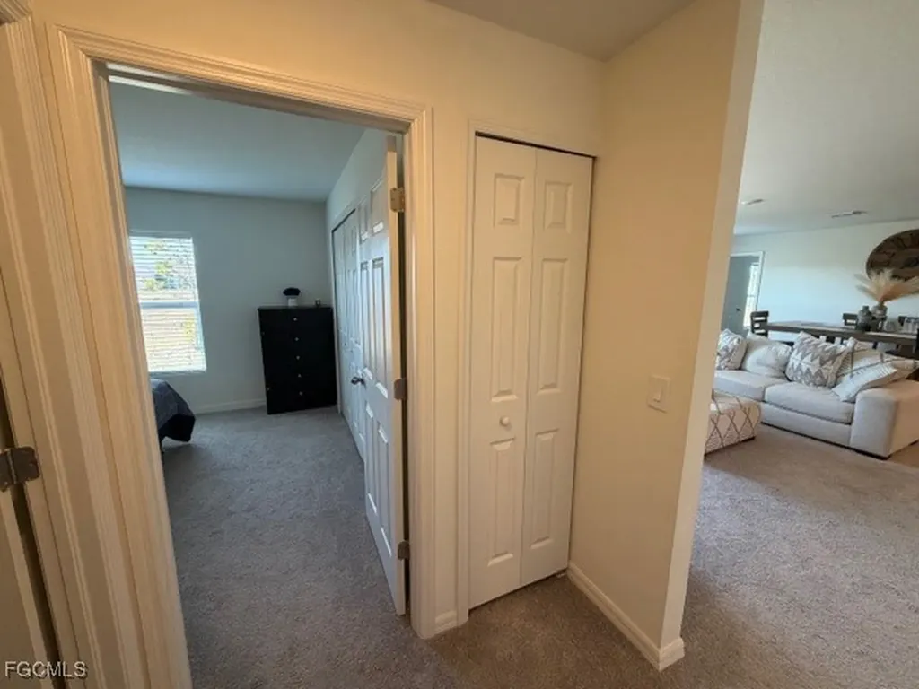 1724 NW 11th Place Cape Coral FL 33993