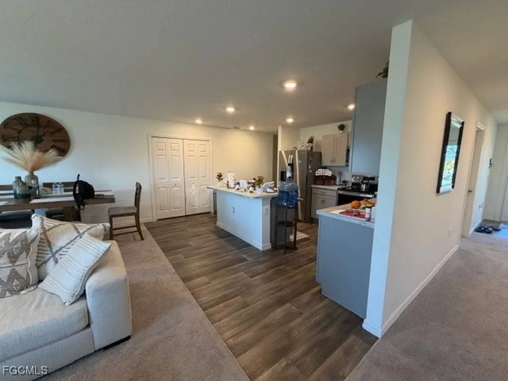 1724 NW 11th Place Cape Coral FL 33993