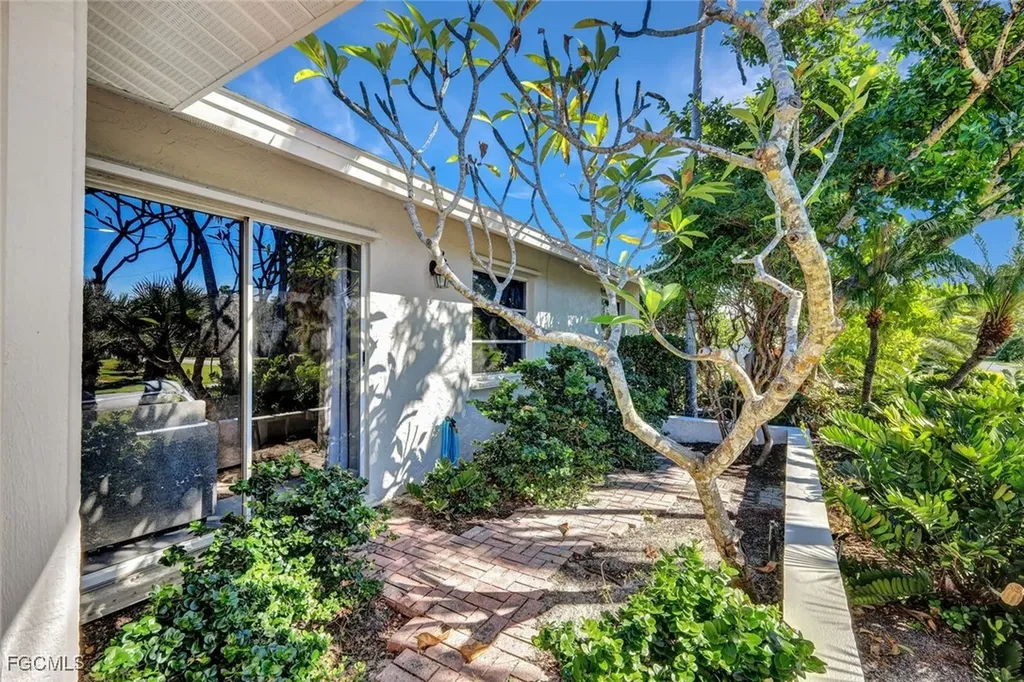 1737 Serenity Lane Sanibel FL 33957