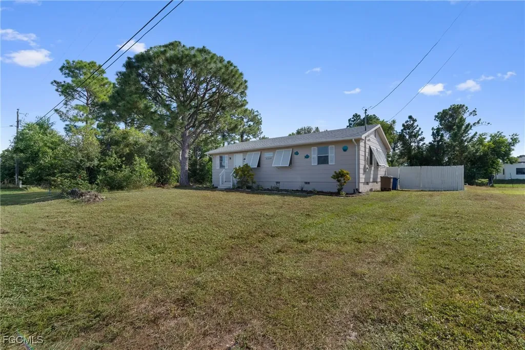3503 22nd Street SW Lehigh Acres FL 33976