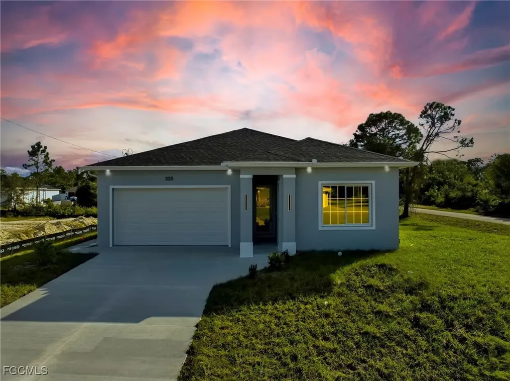 325 Lloyd Avenue S Lehigh Acres FL 33974