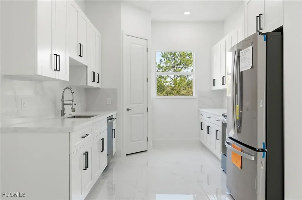 325 Lloyd Avenue S Lehigh Acres FL 33974