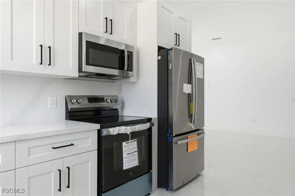 325 Lloyd Avenue S Lehigh Acres FL 33974