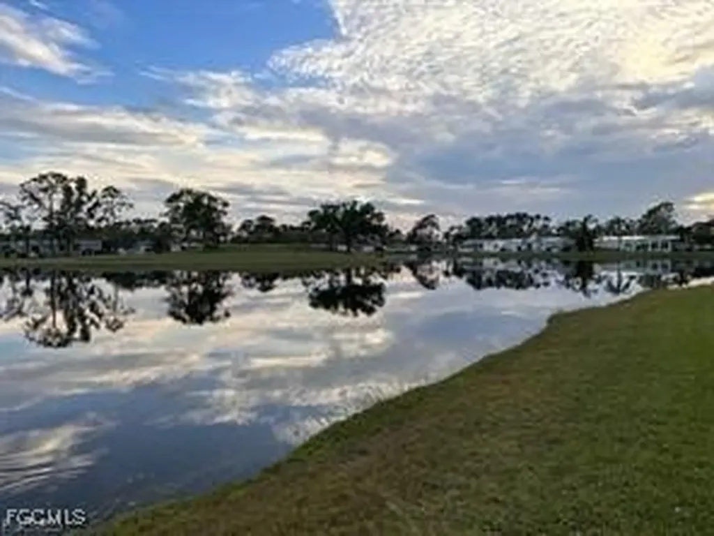 19762 Frenchmans Court North Fort Myers FL 33903