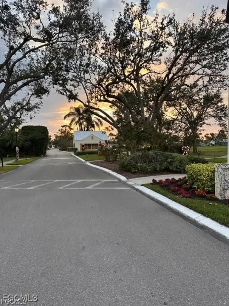 19762 Frenchmans Court North Fort Myers FL 33903