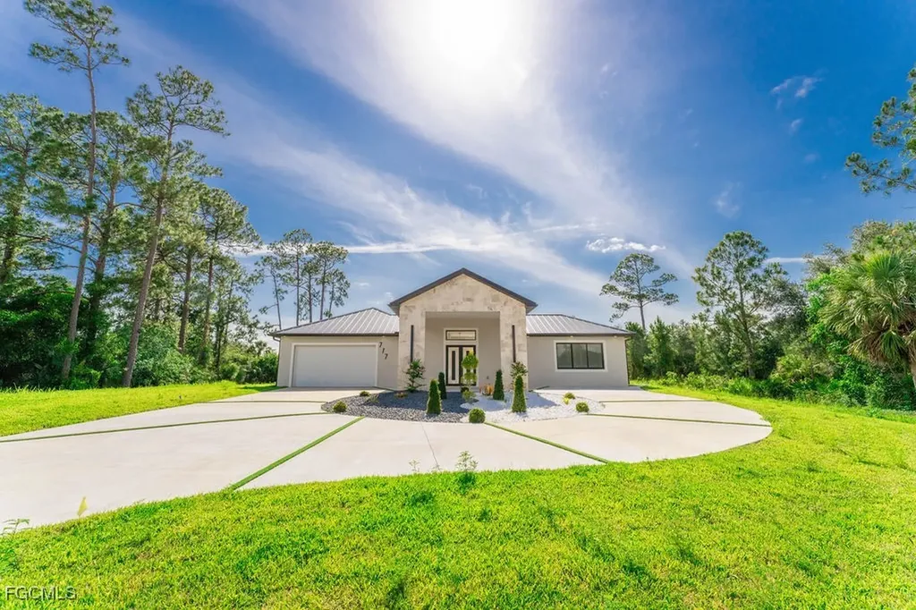 717 Calvin Avenue Lehigh Acres FL 33972