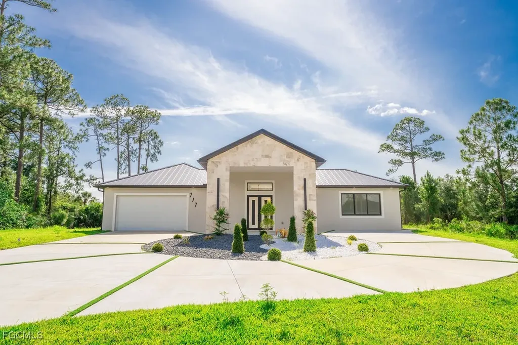 717 Calvin Avenue Lehigh Acres FL 33972