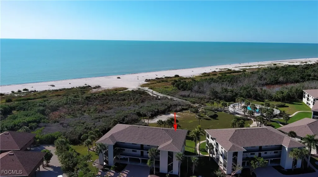Sanibel FL, 1919 Olde Middle Gulf Drive, Unit 106
