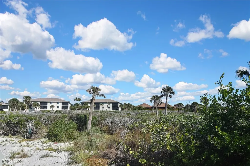 1919 Olde Middle Gulf Drive Sanibel FL 33957