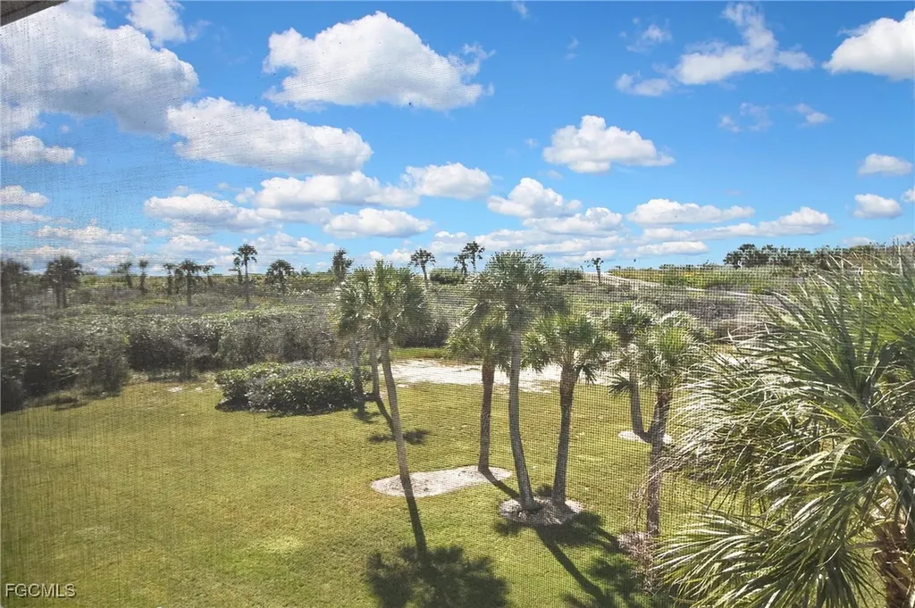 1919 Olde Middle Gulf Drive Sanibel FL 33957