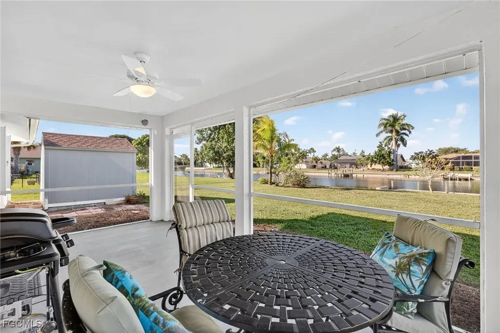609 SE 17th Street Cape Coral FL 33990