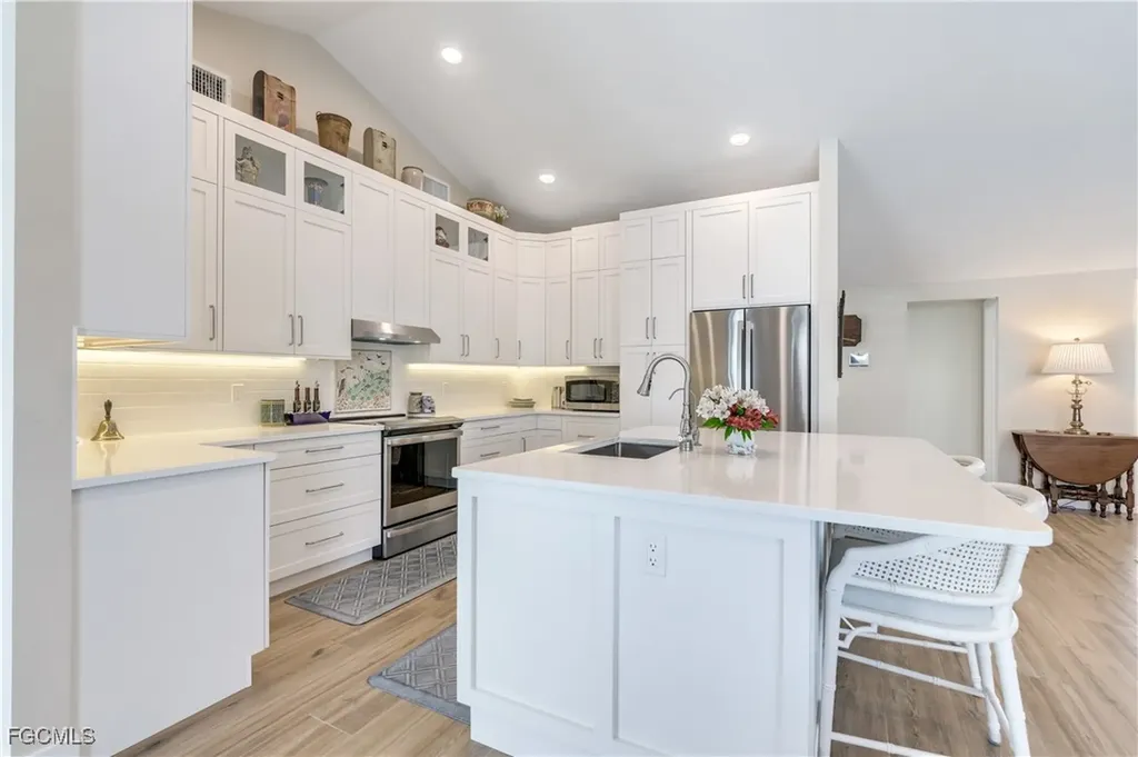 734 Sand Dollar Drive Sanibel FL 33957