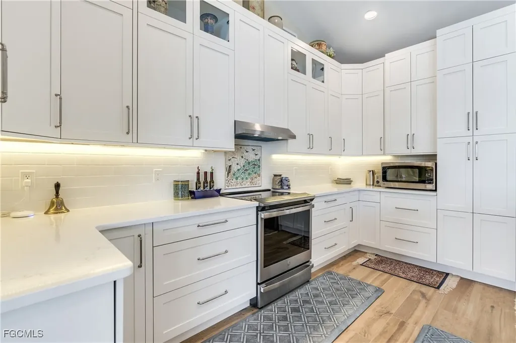 734 Sand Dollar Drive Sanibel FL 33957