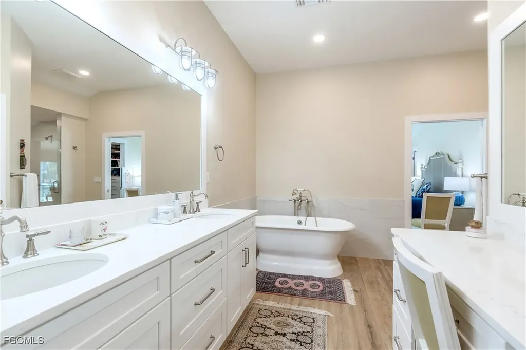 734 Sand Dollar Drive Sanibel FL 33957