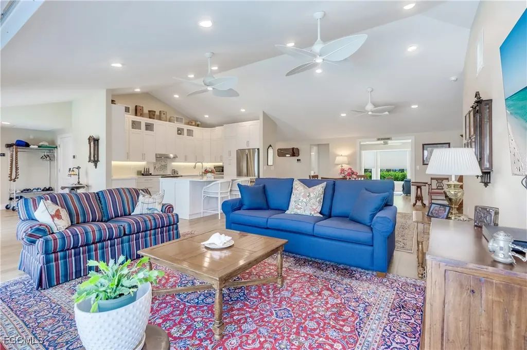 734 Sand Dollar Drive Sanibel FL 33957