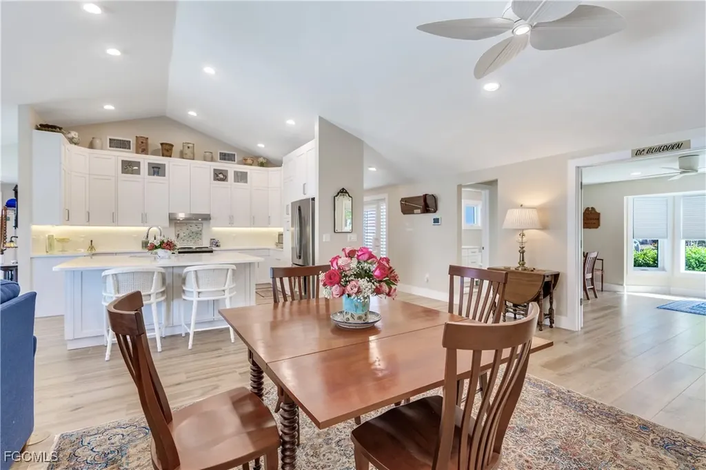 734 Sand Dollar Drive Sanibel FL 33957