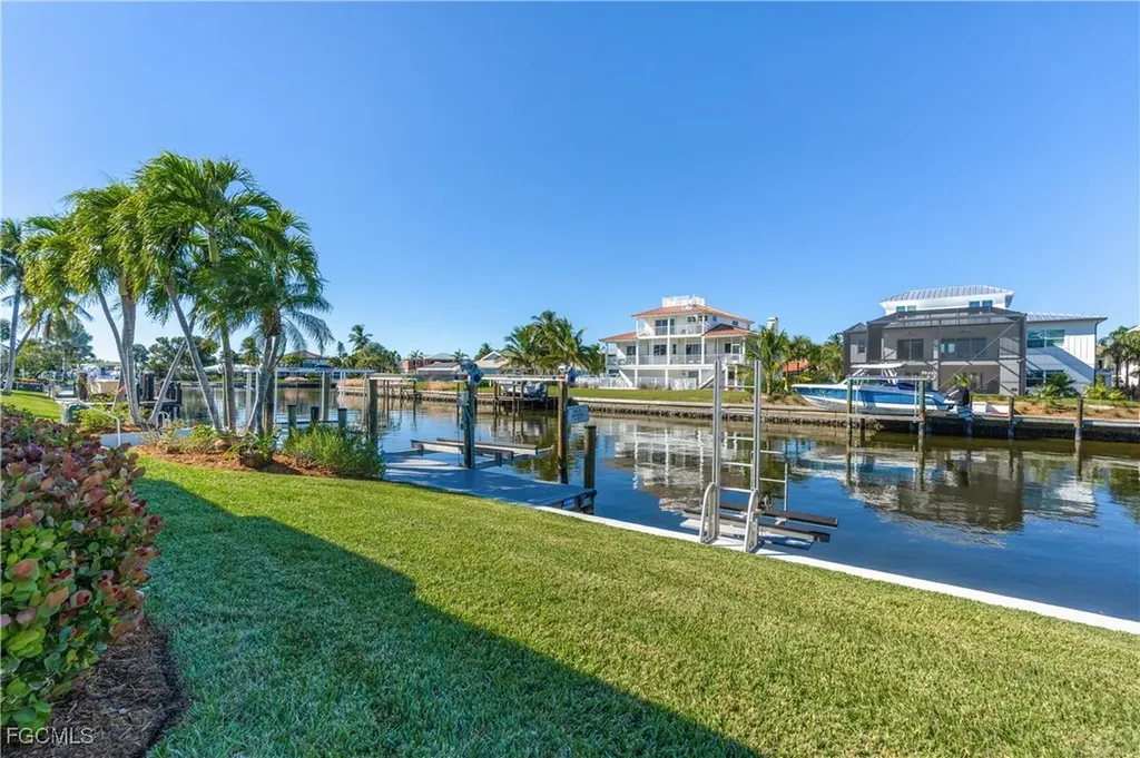 734 Sand Dollar Drive Sanibel FL 33957