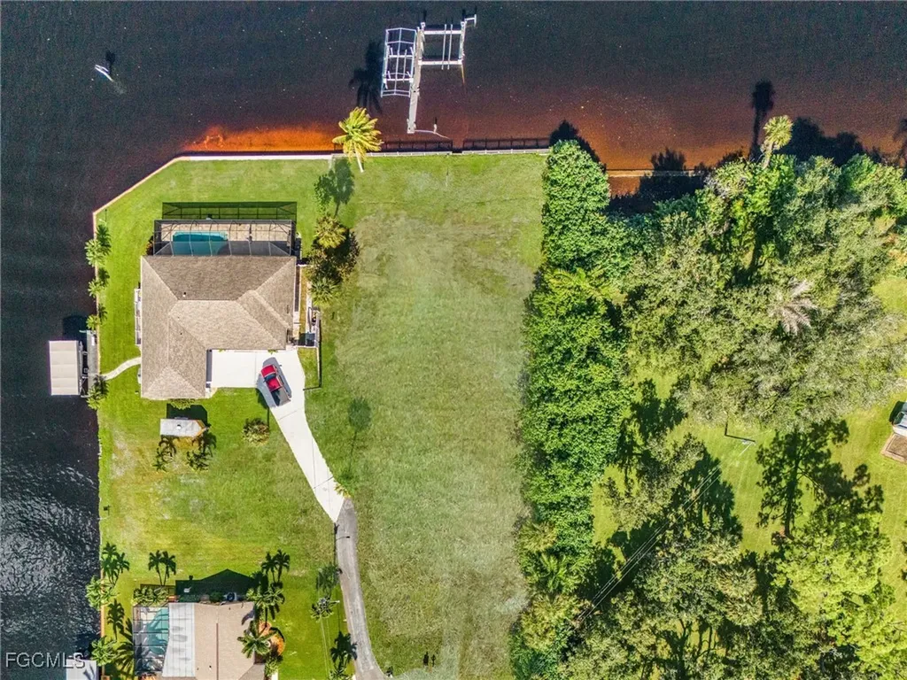 2190 River Road Fort Myers FL 33905