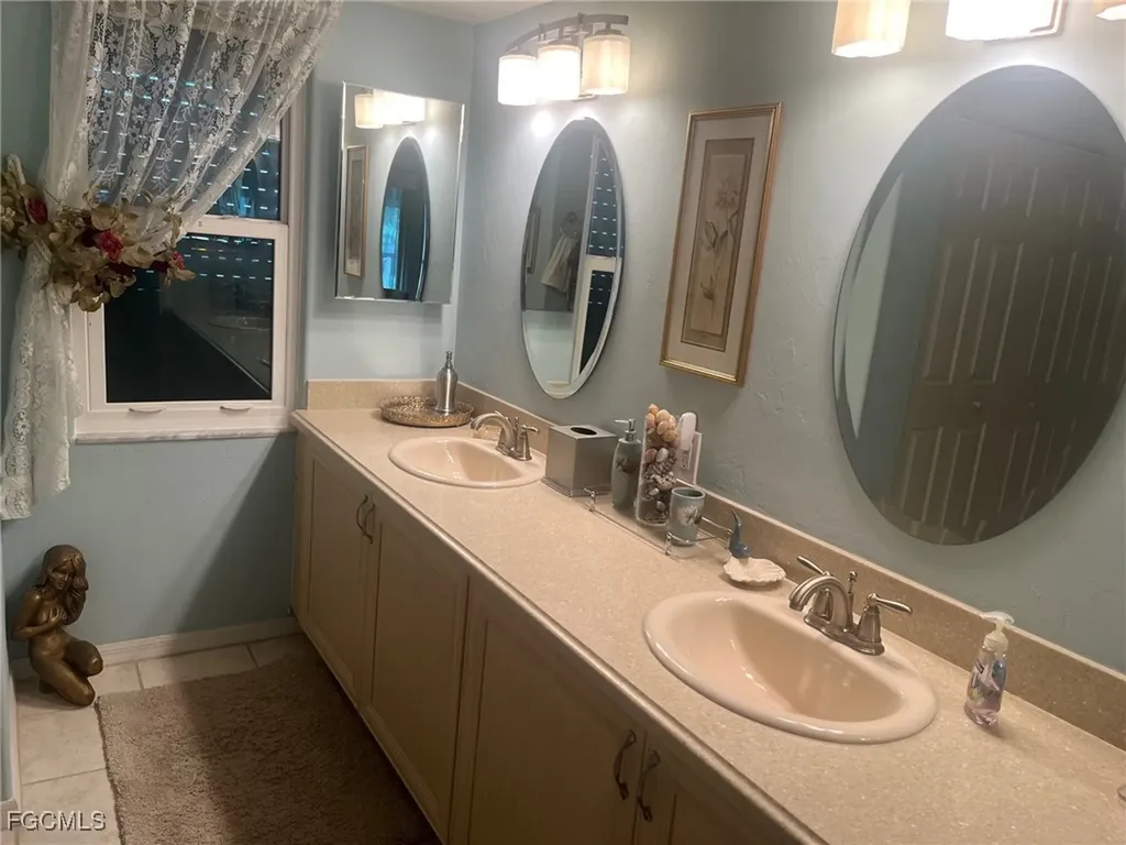 13191 Oakmont Drive Fort Myers FL 33907