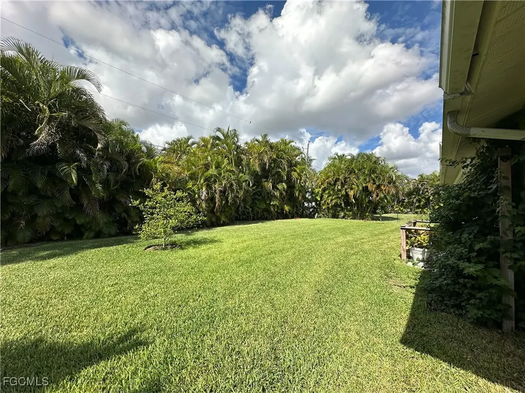 3606 SE 1st Avenue Cape Coral FL 33904