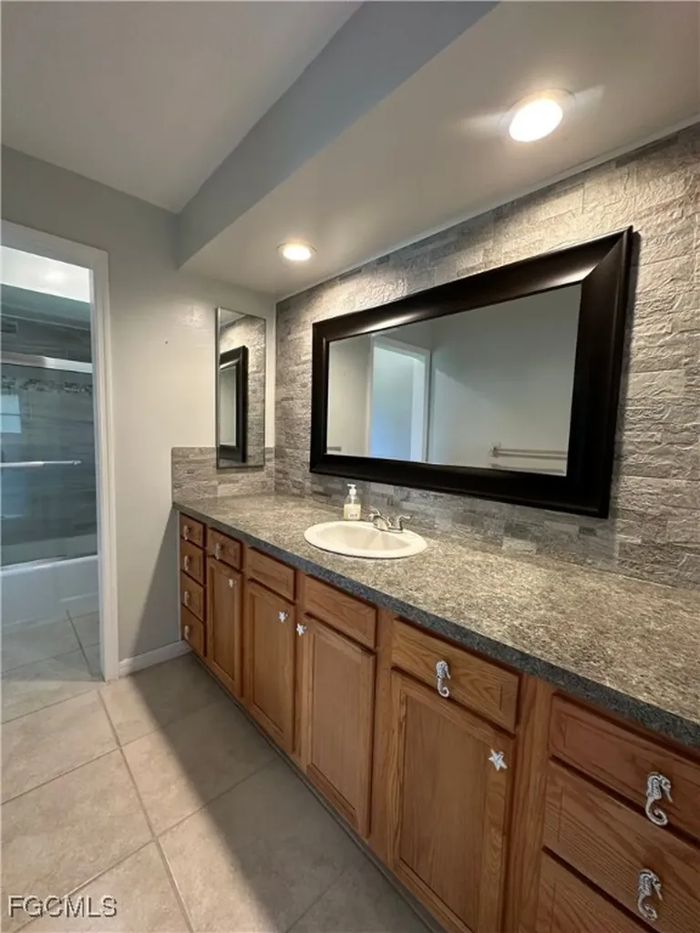 3606 SE 1st Avenue Cape Coral FL 33904