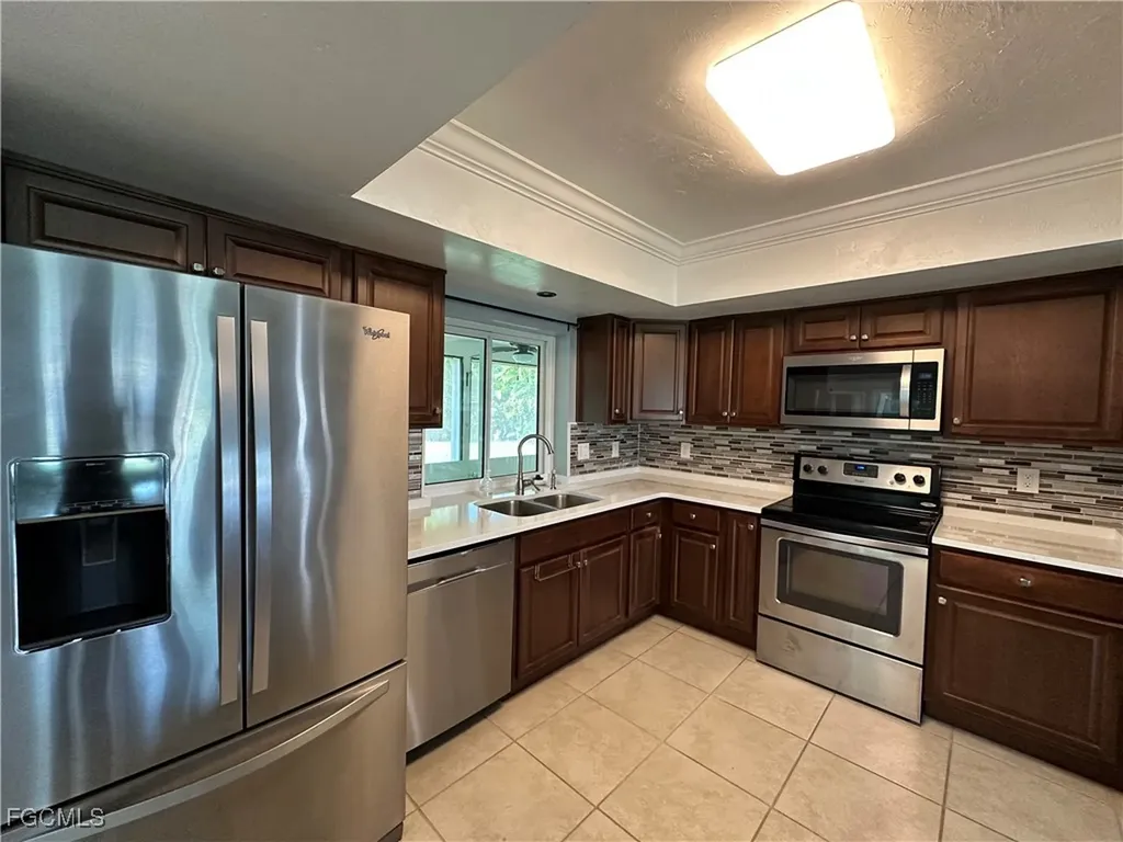 3606 SE 1st Avenue Cape Coral FL 33904