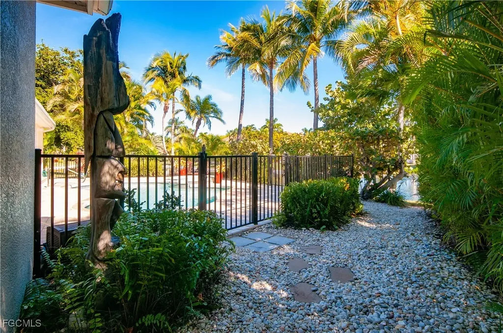 15941 Catalpa Cove Drive Fort Myers FL 33908