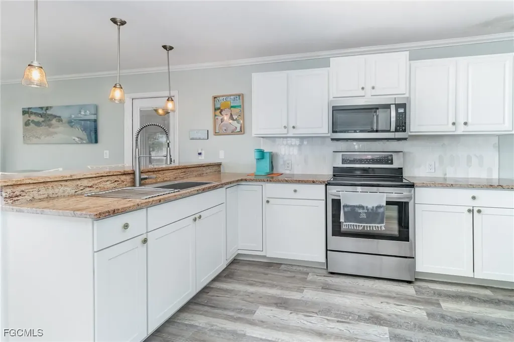 11240 Azalea Lane Fort Myers Beach FL 33931