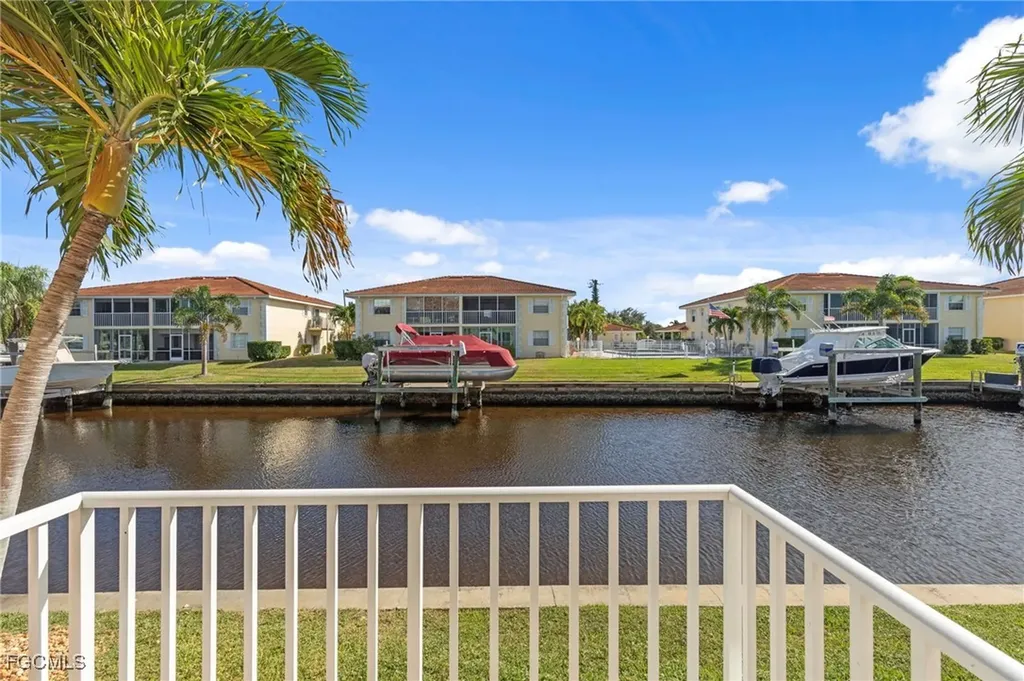 5111 Atlantic Court Cape Coral FL 33904