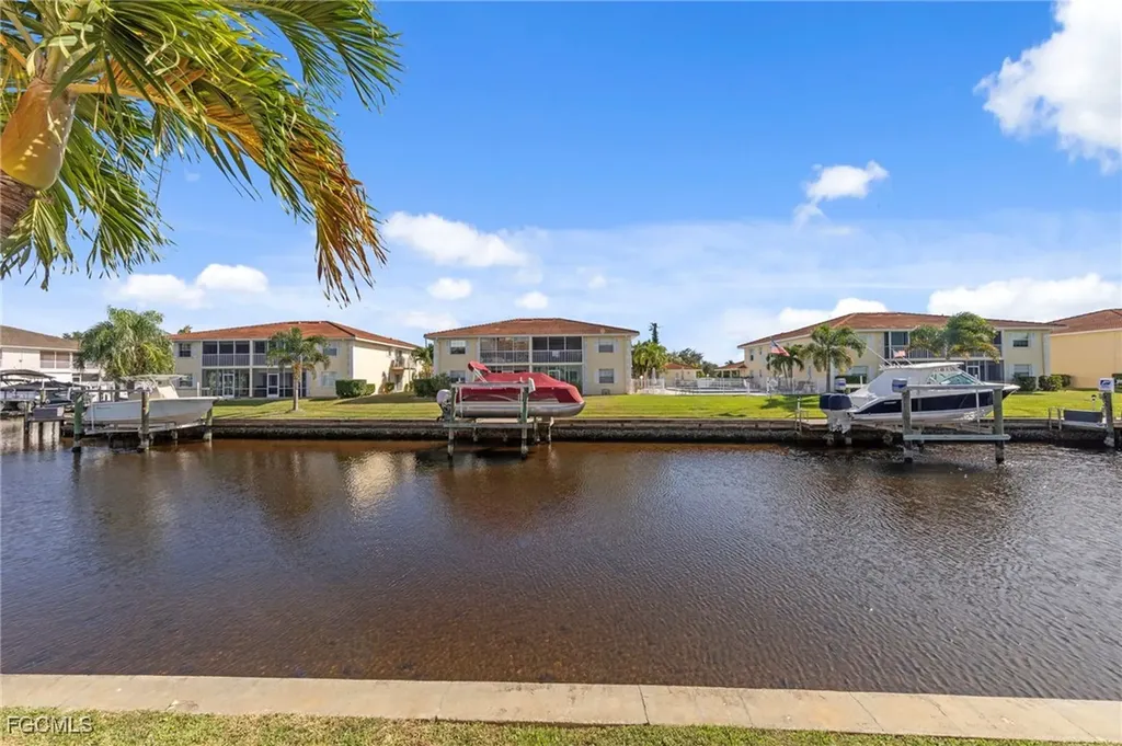 5111 Atlantic Court Cape Coral FL 33904