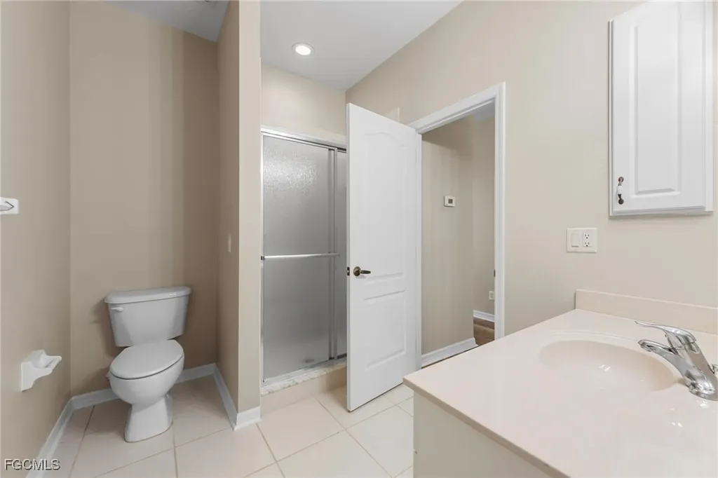 5111 Atlantic Court Cape Coral FL 33904