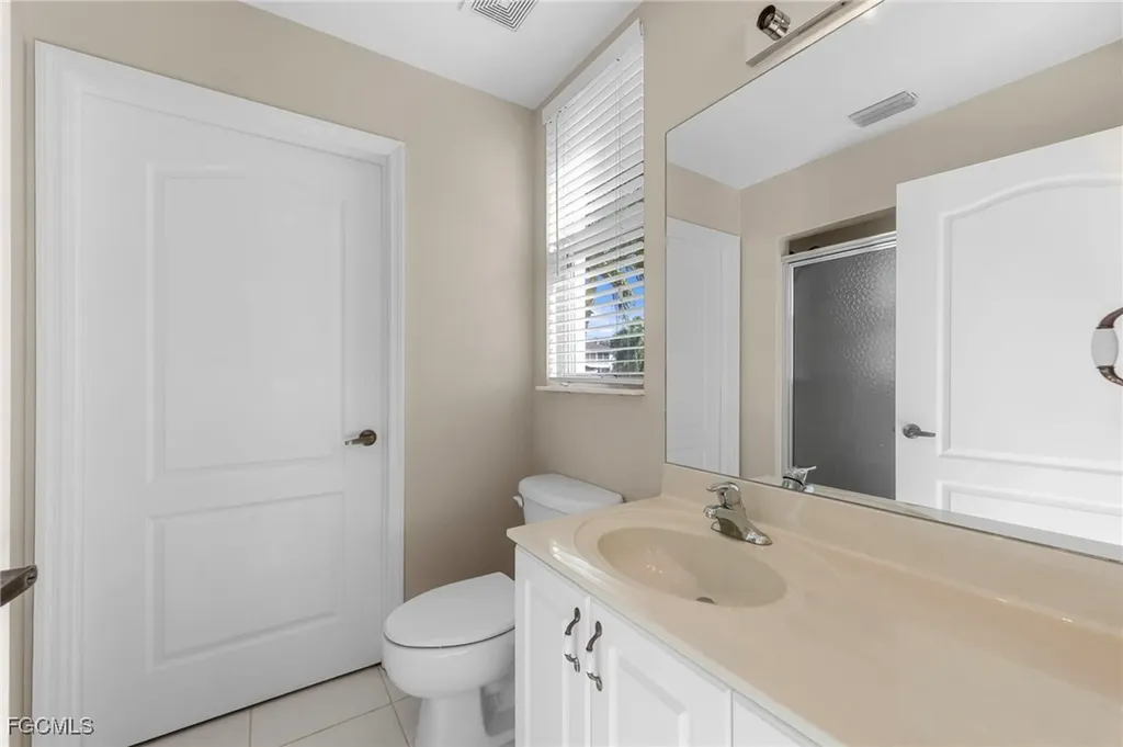 5111 Atlantic Court Cape Coral FL 33904