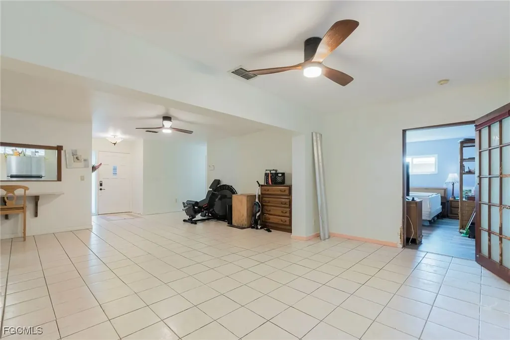 5222 Glade Court Cape Coral FL 33904