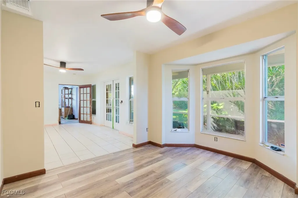 5222 Glade Court Cape Coral FL 33904