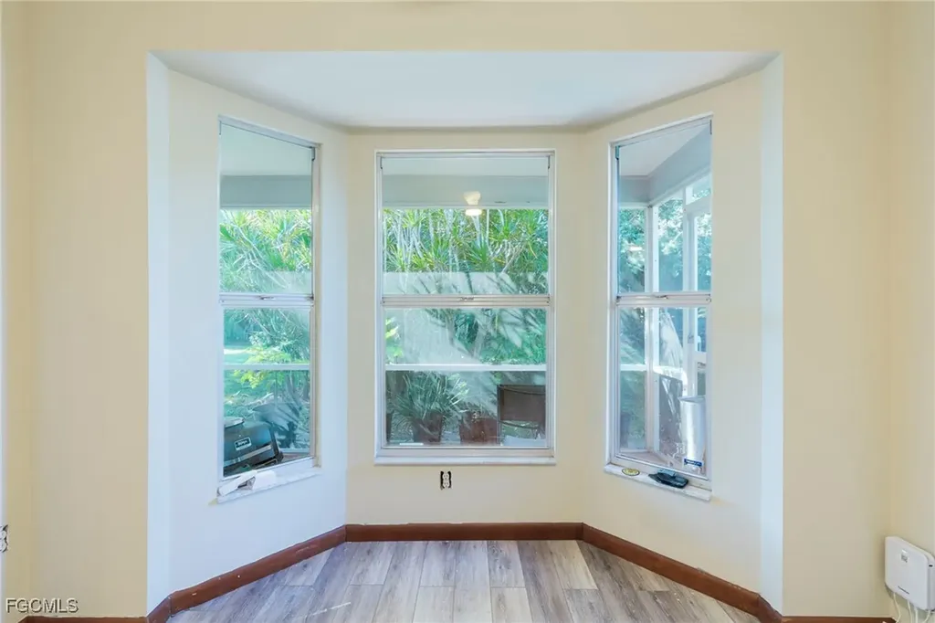 5222 Glade Court Cape Coral FL 33904