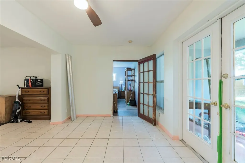 5222 Glade Court Cape Coral FL 33904