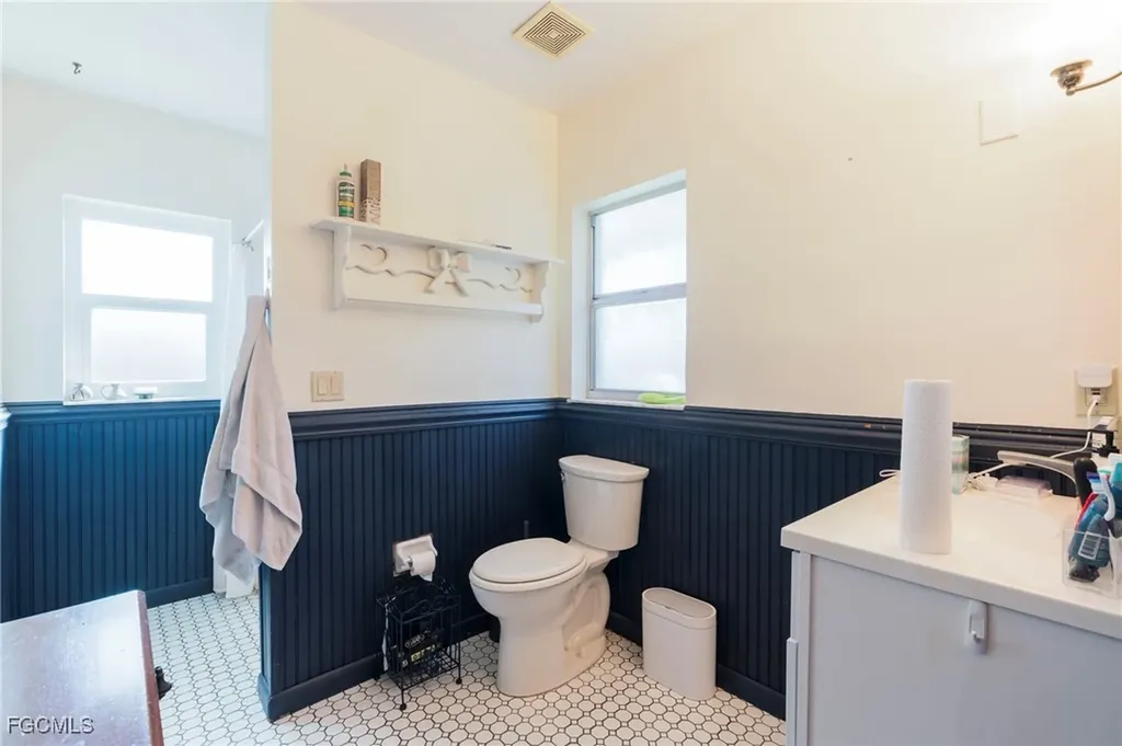 5222 Glade Court Cape Coral FL 33904