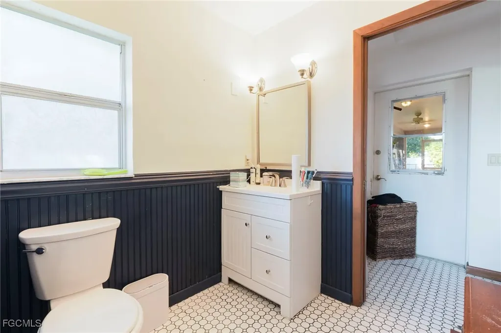 5222 Glade Court Cape Coral FL 33904