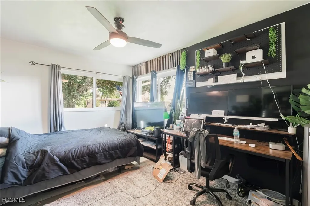 5222 Glade Court Cape Coral FL 33904