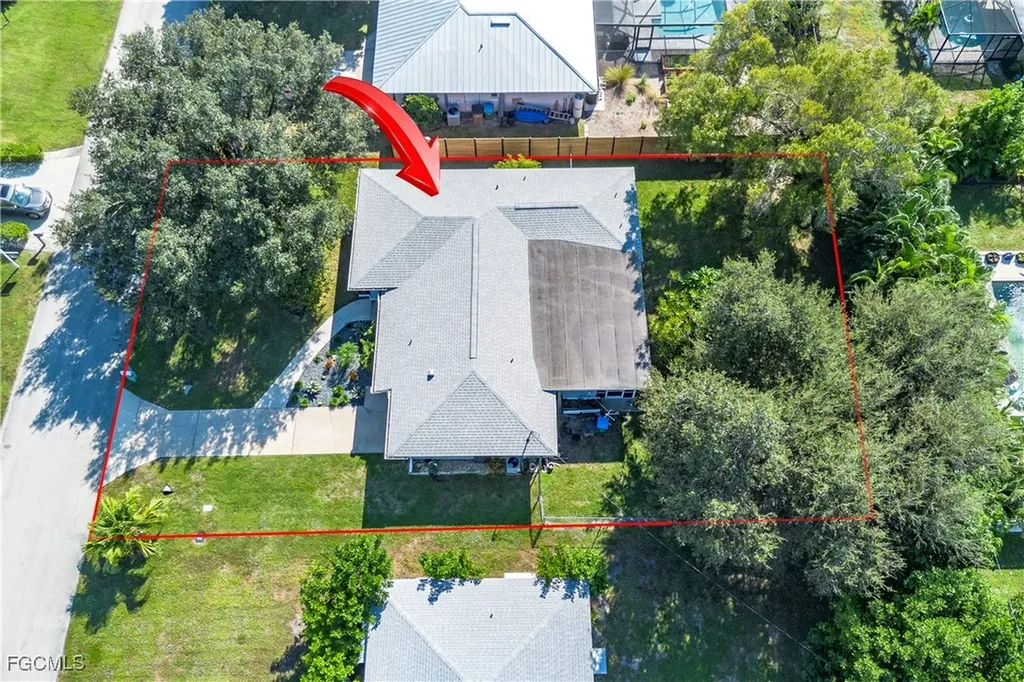 5222 Glade Court Cape Coral FL 33904