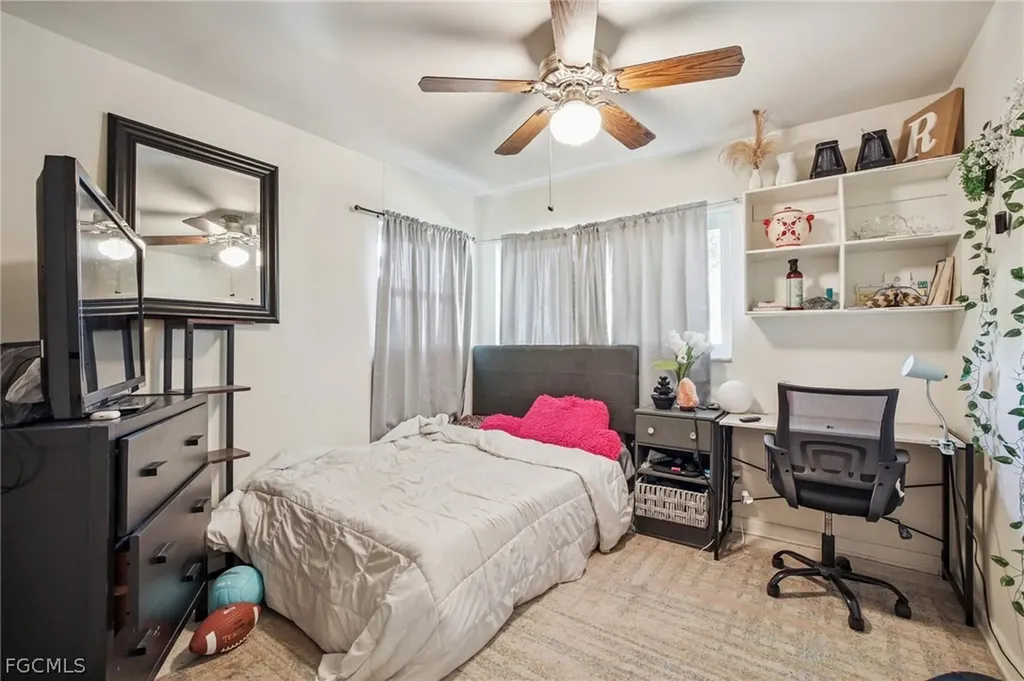 5222 Glade Court Cape Coral FL 33904